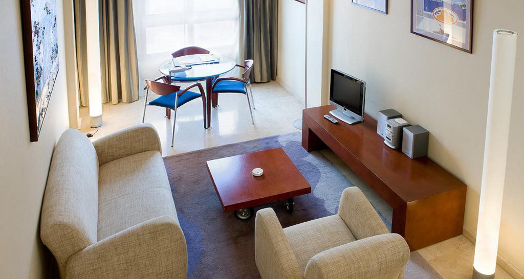 Holiday Inn Express Logrono Rioja By Ihg المظهر الخارجي الصورة